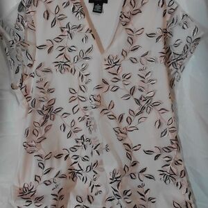 Liz Claiborne White and Black Embroidered Career Blouse